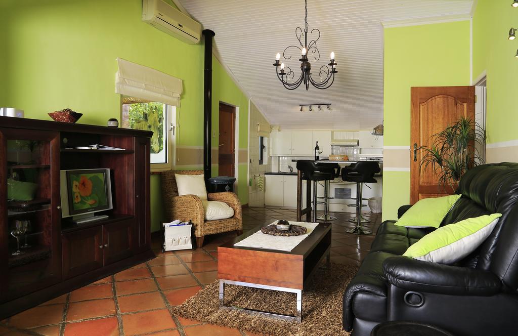 Orange-Ville Lodge&Guesthouse Stellenbosch Extérieur photo